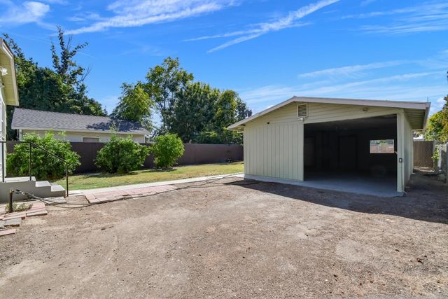 814 Orange St, Yuba City, CA 95991