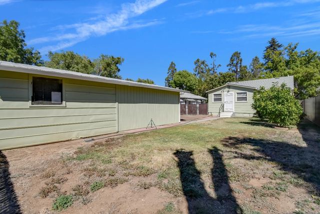 814 Orange St, Yuba City, CA 95991