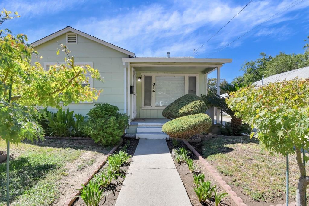 814 Orange St, Yuba City, CA 95991