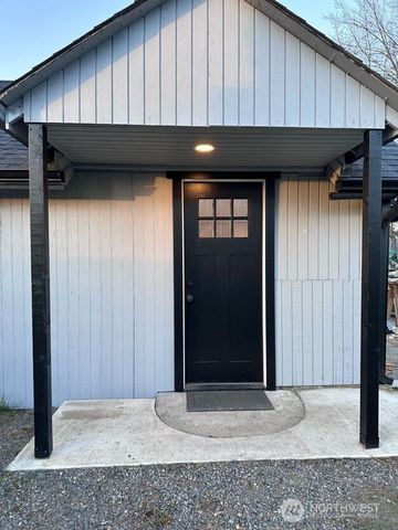 10341 SW 184th Avenue, Rochester, WA 98579
