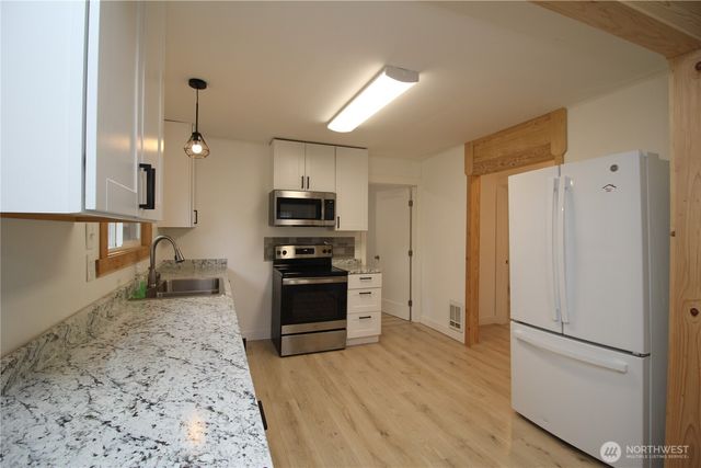 10341 SW 184th Avenue, Rochester, WA 98579