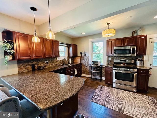 3202 MARY AVE, Baltimore, MD 21214