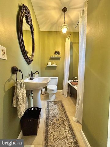 3202 MARY AVE, Baltimore, MD 21214