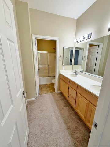 1528 Circle Ranch Way 68, Oceanside, CA 92057