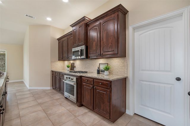 2461 Lakebend Drive, Little Elm, TX 75068