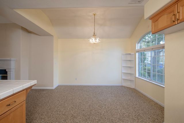 2274 E Skyview Avenue, Fresno, CA 93720