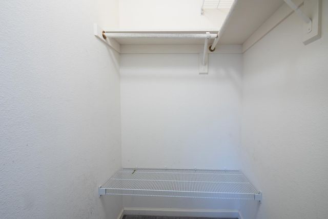 2274 E Skyview Avenue, Fresno, CA 93720