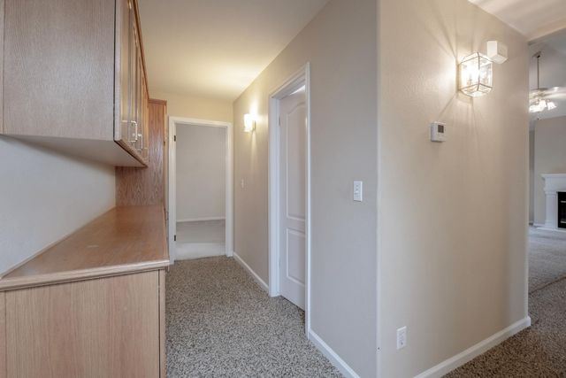 2274 E Skyview Avenue, Fresno, CA 93720