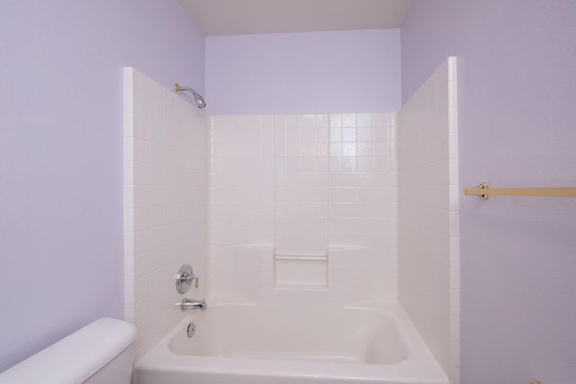 2274 E Skyview Avenue, Fresno, CA 93720