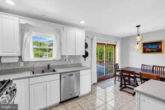 31 DOGWOOD DR, Jackson, NJ 08527