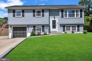 31 DOGWOOD DR, Jackson, NJ 08527