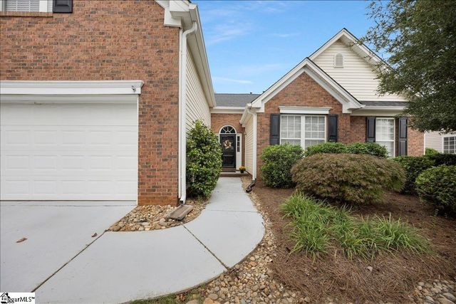 17 Smokehouse Drive, Simpsonville, SC 29681