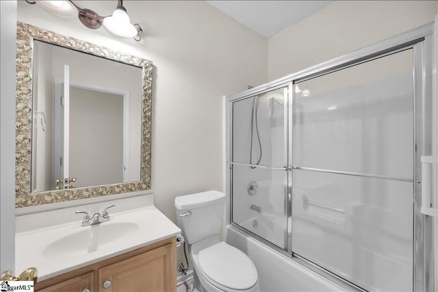 17 Smokehouse Drive, Simpsonville, SC 29681