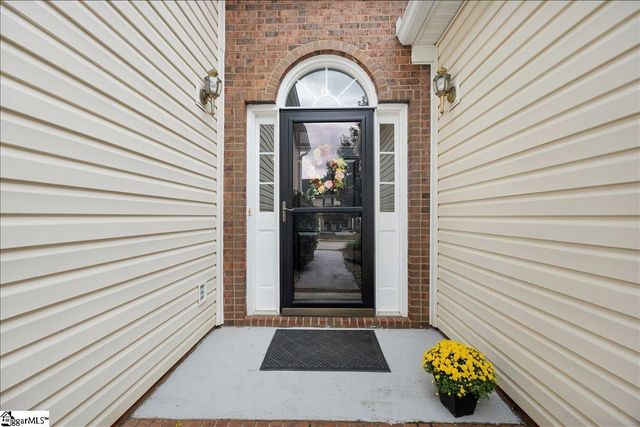 17 Smokehouse Drive, Simpsonville, SC 29681