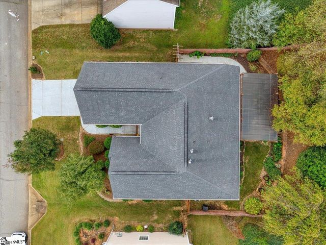 17 Smokehouse Drive, Simpsonville, SC 29681