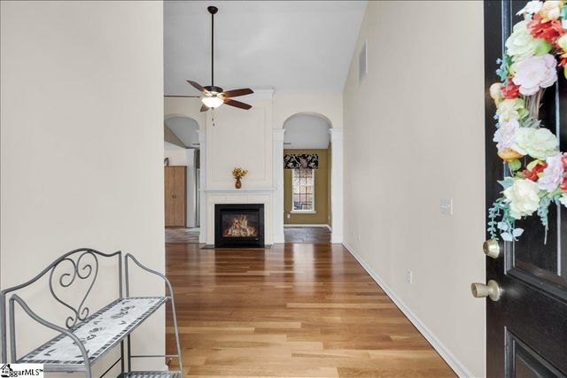 17 Smokehouse Drive, Simpsonville, SC 29681