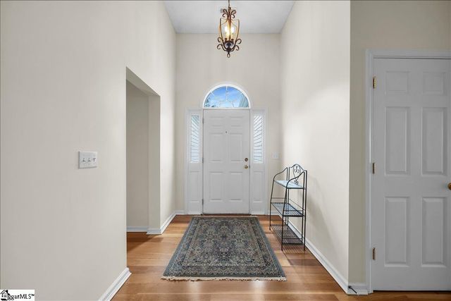 17 Smokehouse Drive, Simpsonville, SC 29681