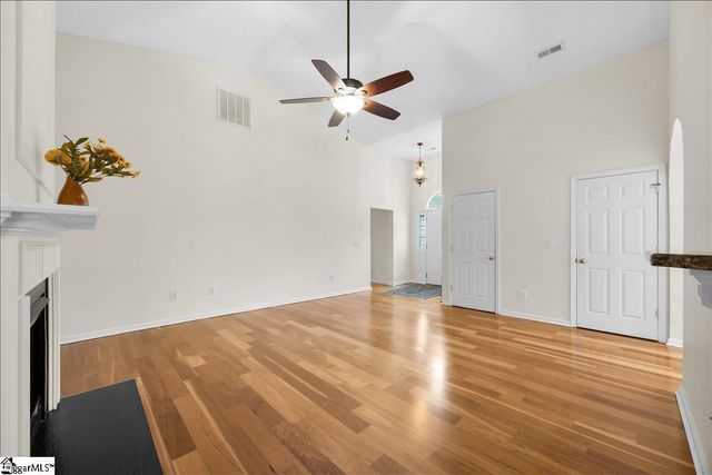 17 Smokehouse Drive, Simpsonville, SC 29681