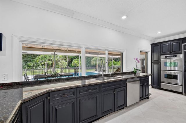 14780 Draft Horse Lane, Wellington, FL 33414