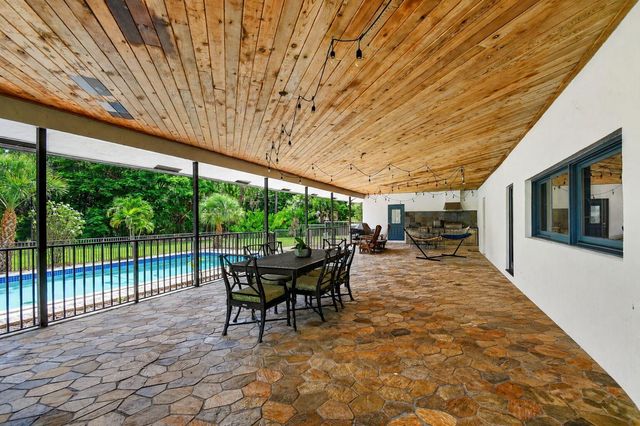 14780 Draft Horse Lane, Wellington, FL 33414