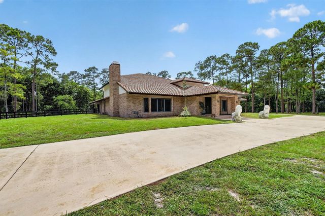 14780 Draft Horse Lane, Wellington, FL 33414