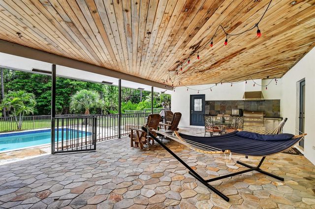 14780 Draft Horse Lane, Wellington, FL 33414