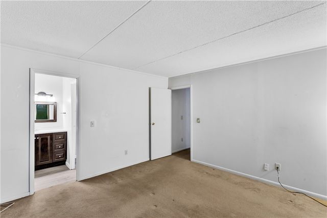 2401 Charlemagne Cir, Ross Twp, PA 15237