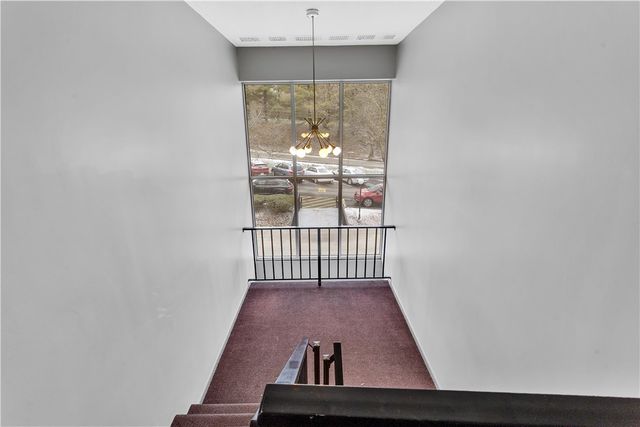 2401 Charlemagne Cir, Ross Twp, PA 15237