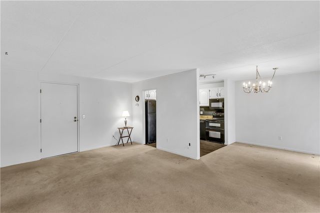 2401 Charlemagne Cir, Ross Twp, PA 15237