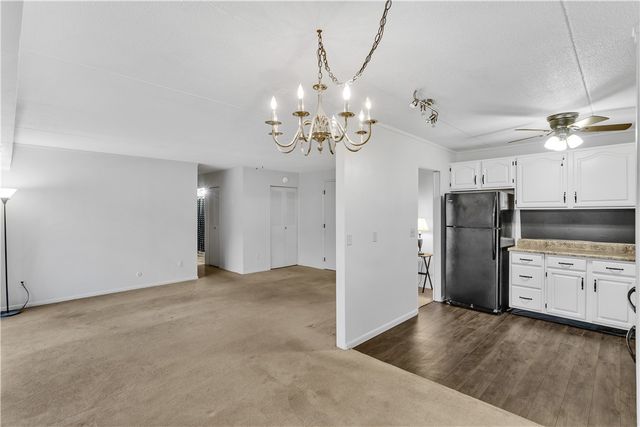 2401 Charlemagne Cir, Ross Twp, PA 15237