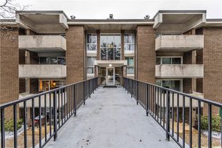 2401 Charlemagne Cir, Ross Twp, PA 15237