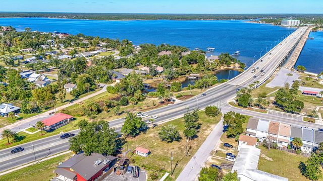 305 Ohio Avenue, Lynn Haven, FL 32444