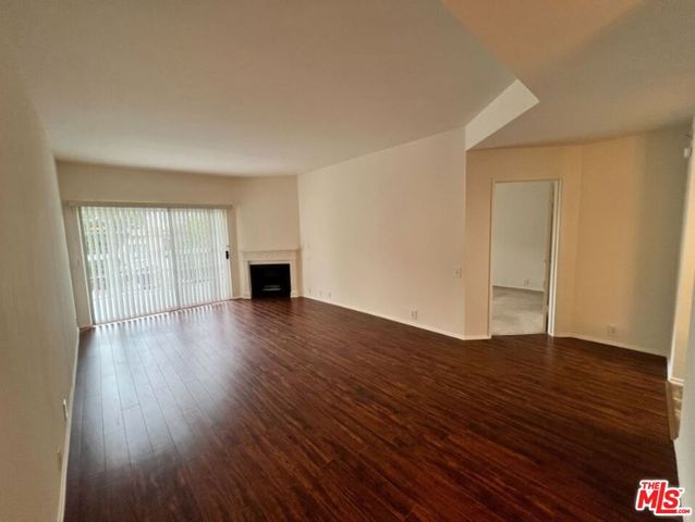 1440 Rexford Drive 105, Los Angeles, CA 90035