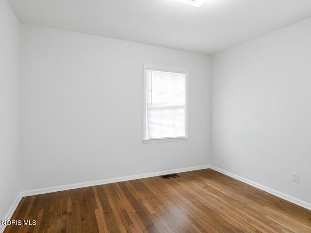 2211 W Sylvania Avenue, Toledo, OH 43613