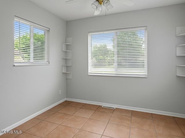 2211 W Sylvania Avenue, Toledo, OH 43613