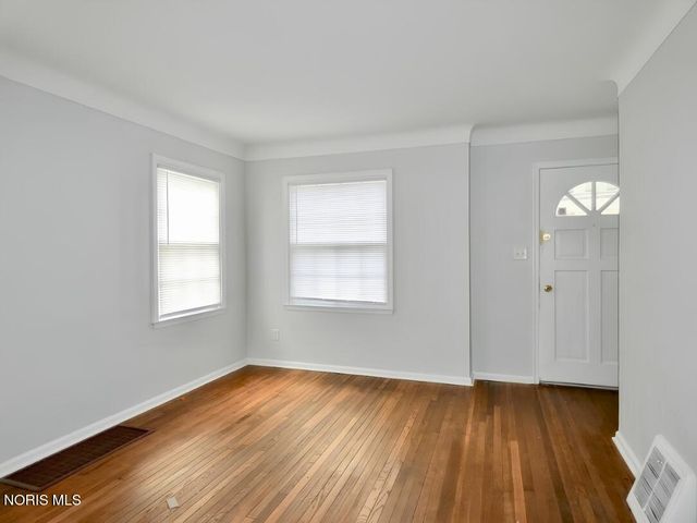 2211 W Sylvania Avenue, Toledo, OH 43613