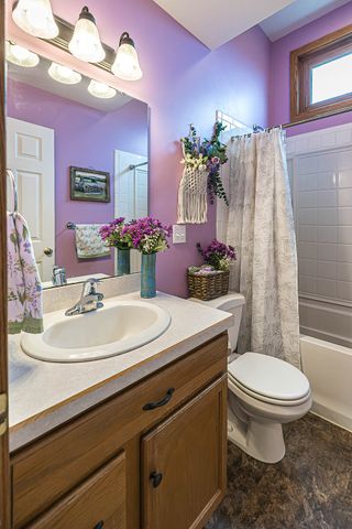 6368 DAR Lane, North East, PA 16428