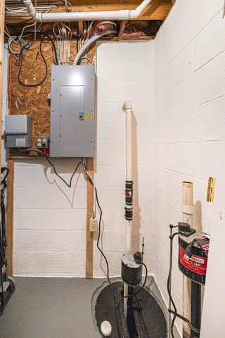 6368 DAR Lane, North East, PA 16428