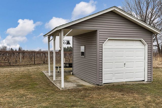 6368 DAR Lane, North East, PA 16428