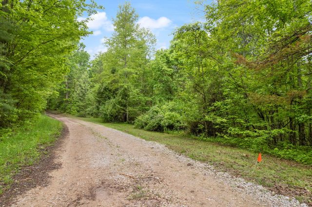 11 Clay-Alexander Road, Campton, KY 41301