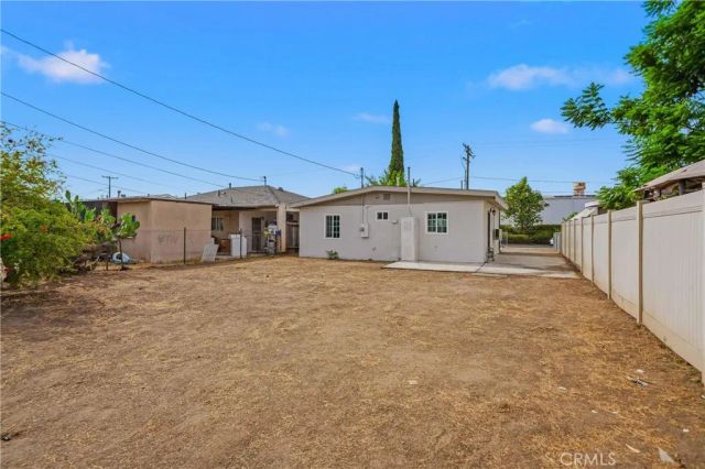 221 Pleasant View, Colton, CA 92324