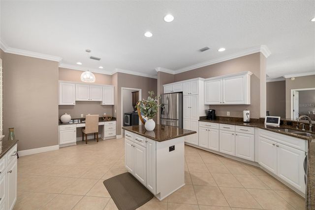 533 INNER CIRCLE, The Villages, FL 32162