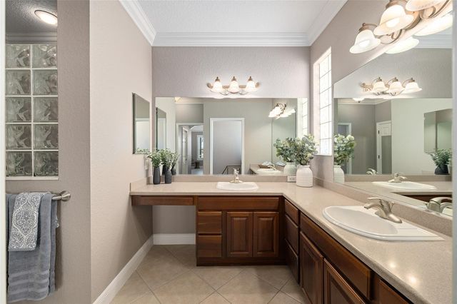 533 INNER CIRCLE, The Villages, FL 32162