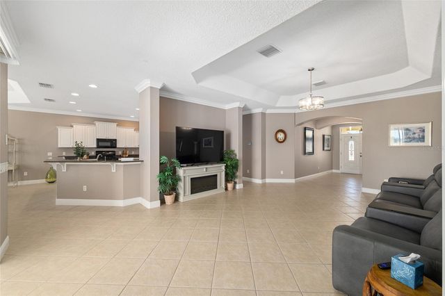 533 INNER CIRCLE, The Villages, FL 32162