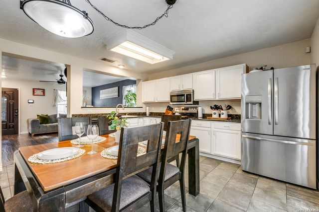 5026 Bending Elms, San Antonio, TX 78247