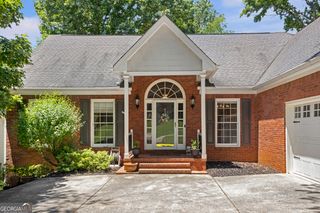 4840 Leeds Court, Suwanee, GA 30024