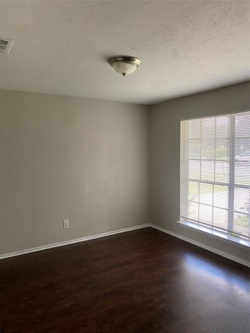 3210 Little River Drive, Dallas, TX 75241