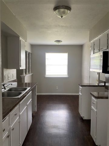3210 Little River Drive, Dallas, TX 75241