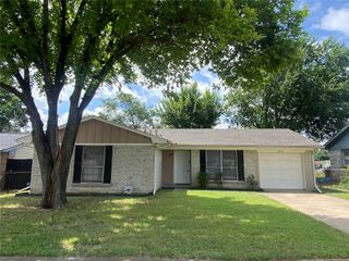 3210 Little River Drive, Dallas, TX 75241