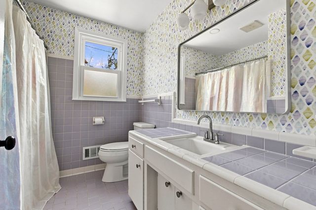 609 Harpeth Pkwy, E, Nashville, TN 37221